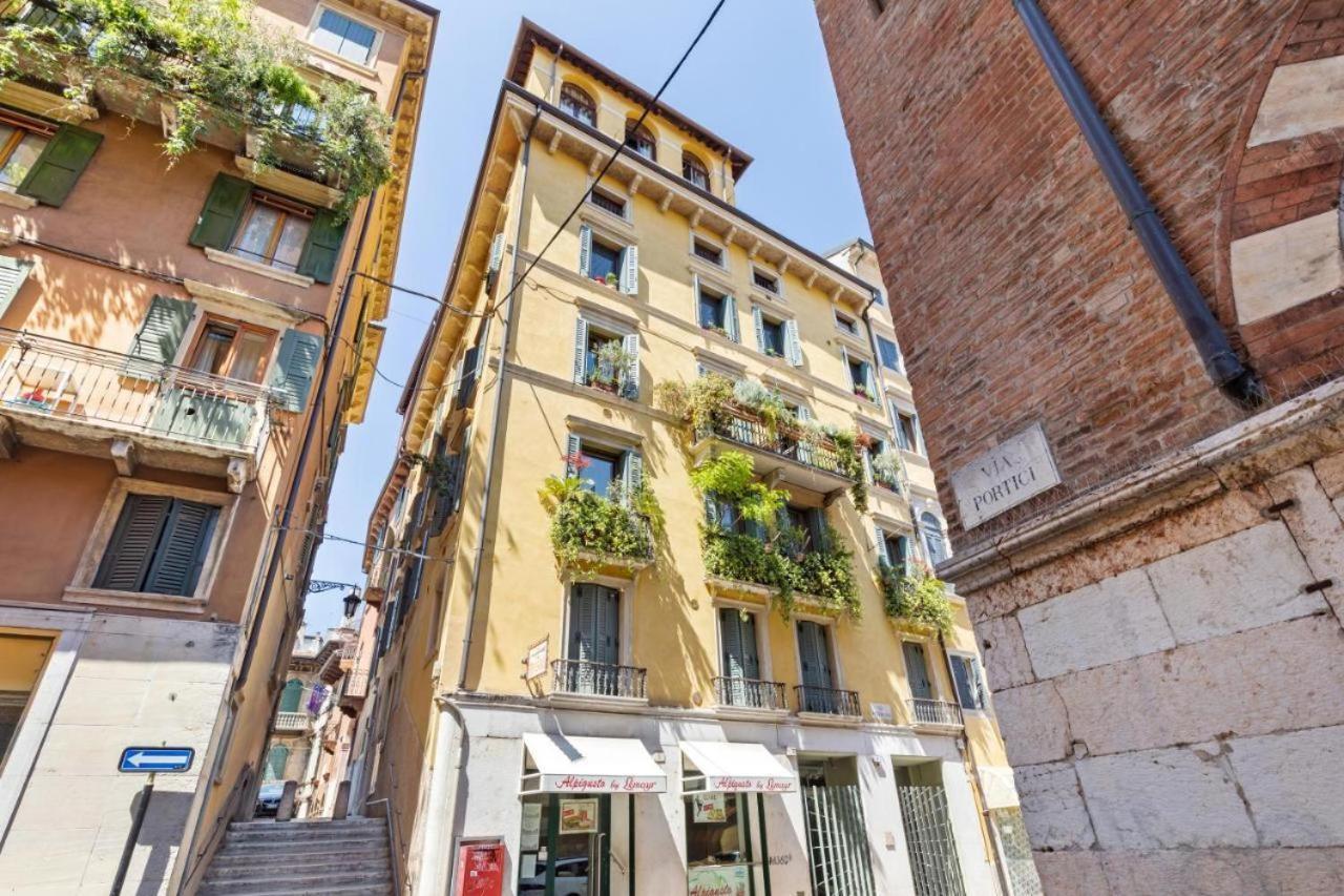 Verona Centro Piazza Erbe المظهر الخارجي الصورة