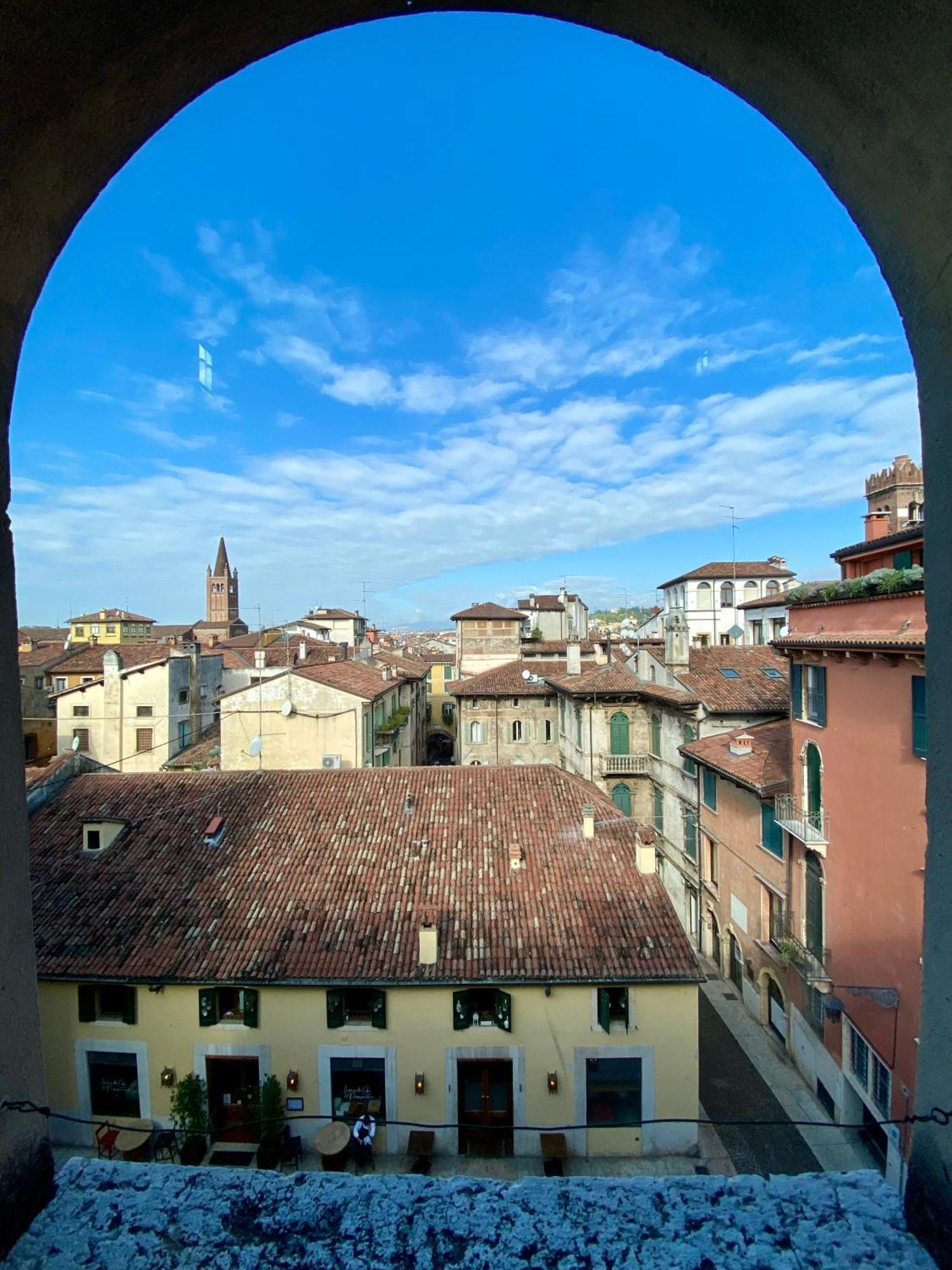 Verona Centro Piazza Erbe المظهر الخارجي الصورة